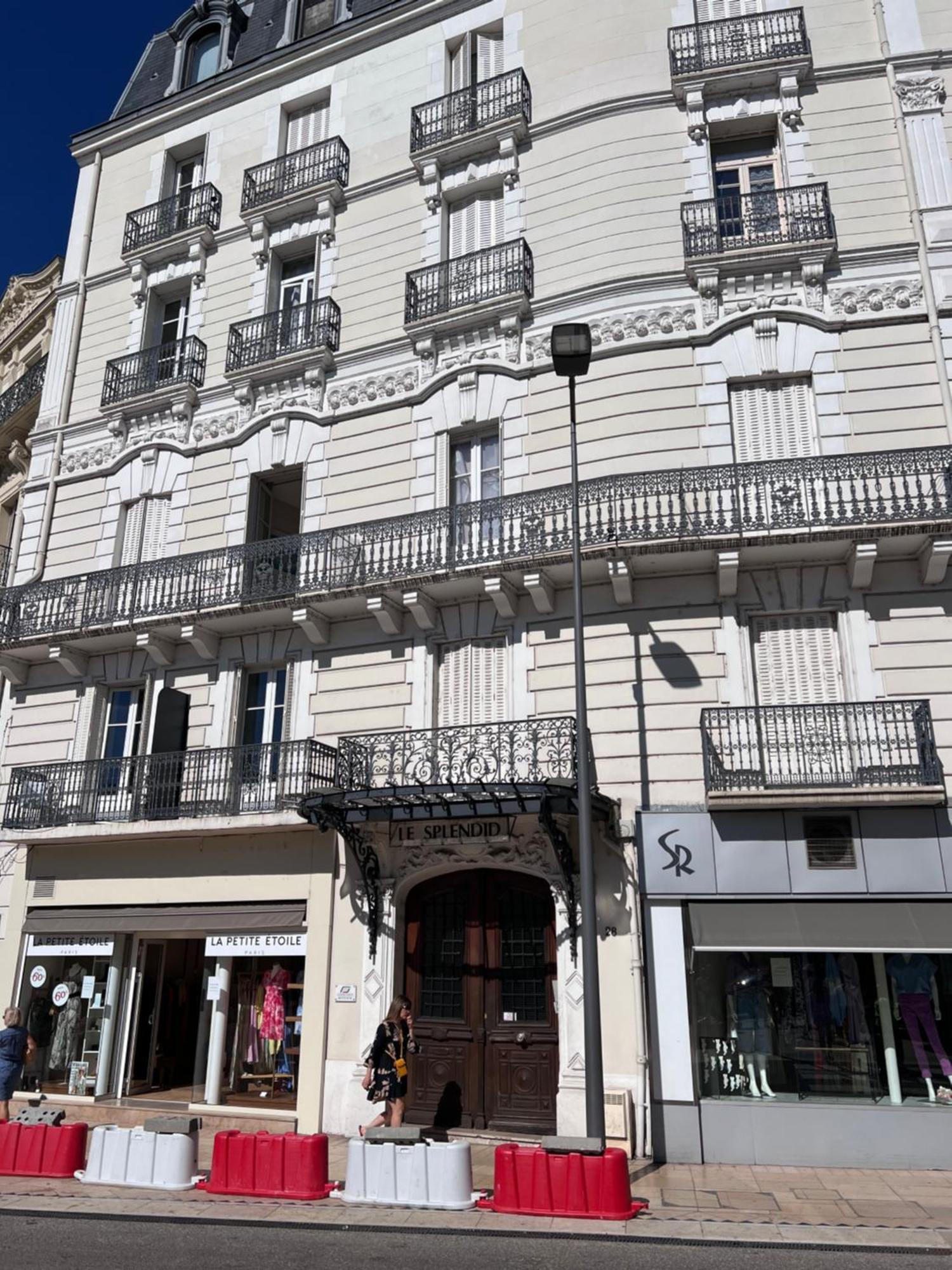 Le Splendid - Hypercentre - Proche Opera & Parcs - Thermes Apartment